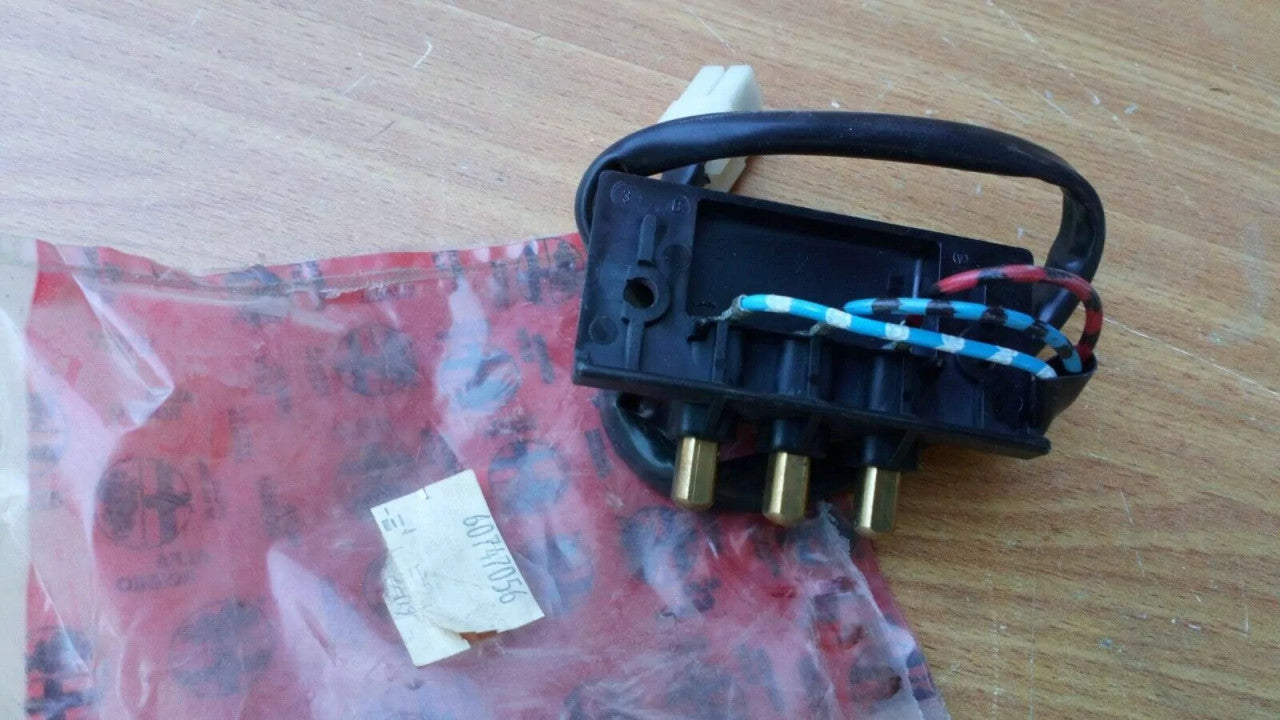 Switches Contact fits Alfa Romeo 60747056 Genuine View Rear