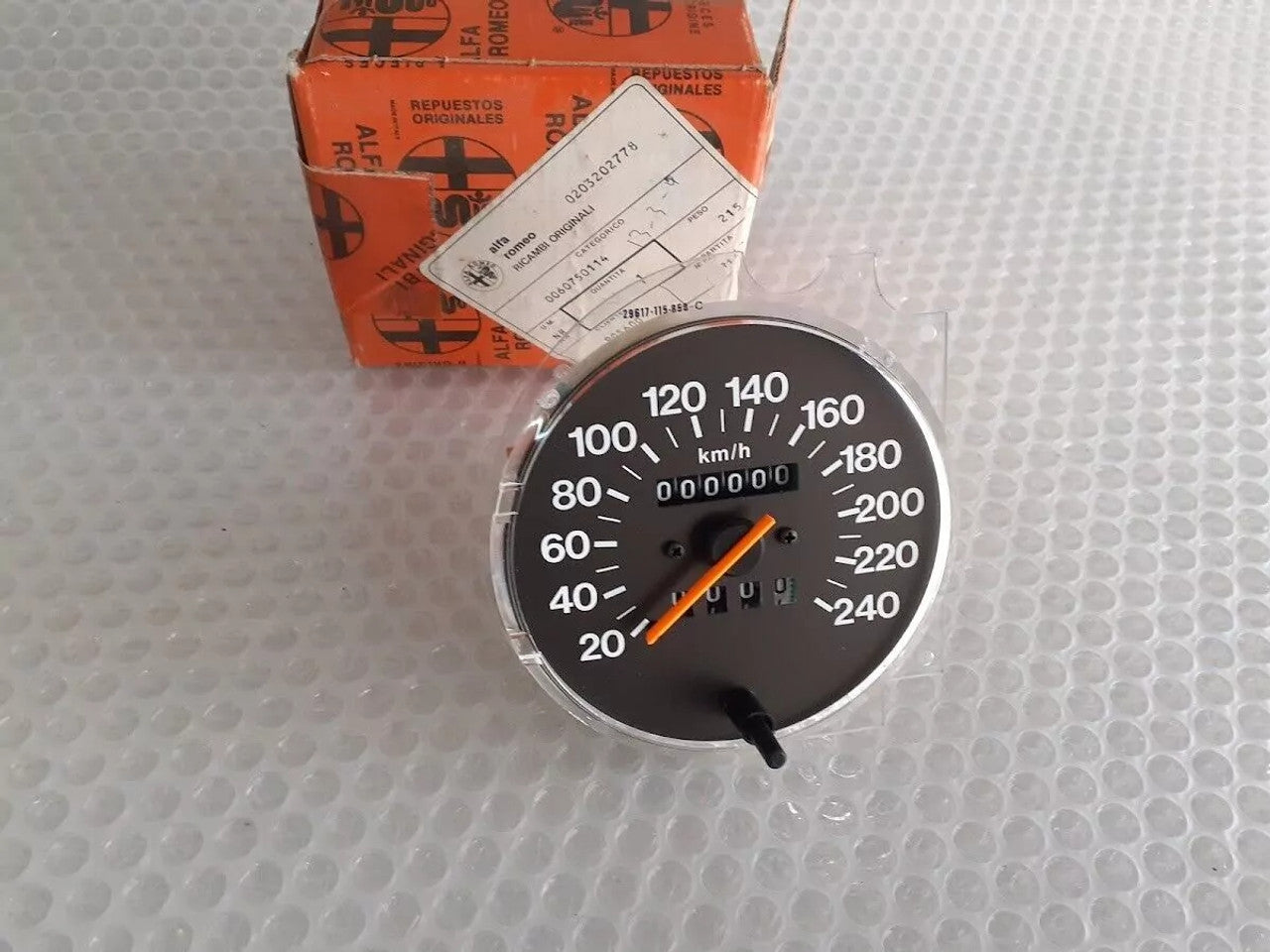 Speedometer Gauge fits Alfa Romeo 33 60750114 Genuine View Front