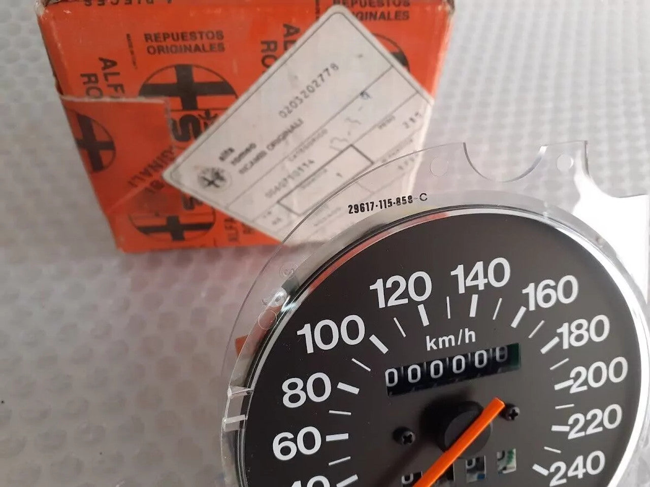 Speedometer Gauge fits Alfa Romeo 33 60750114 Genuine View Rear