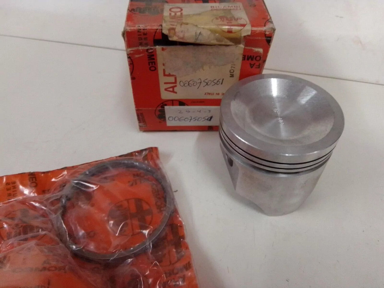 4x Piston fits Alfa Romeo Alfasud 80.40mm Bore 795095 60750561 Genuine View Front