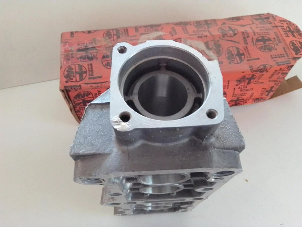 Valve Cover Right fits Alfa Romeo 33 145 146 60778403 Genuine View Right