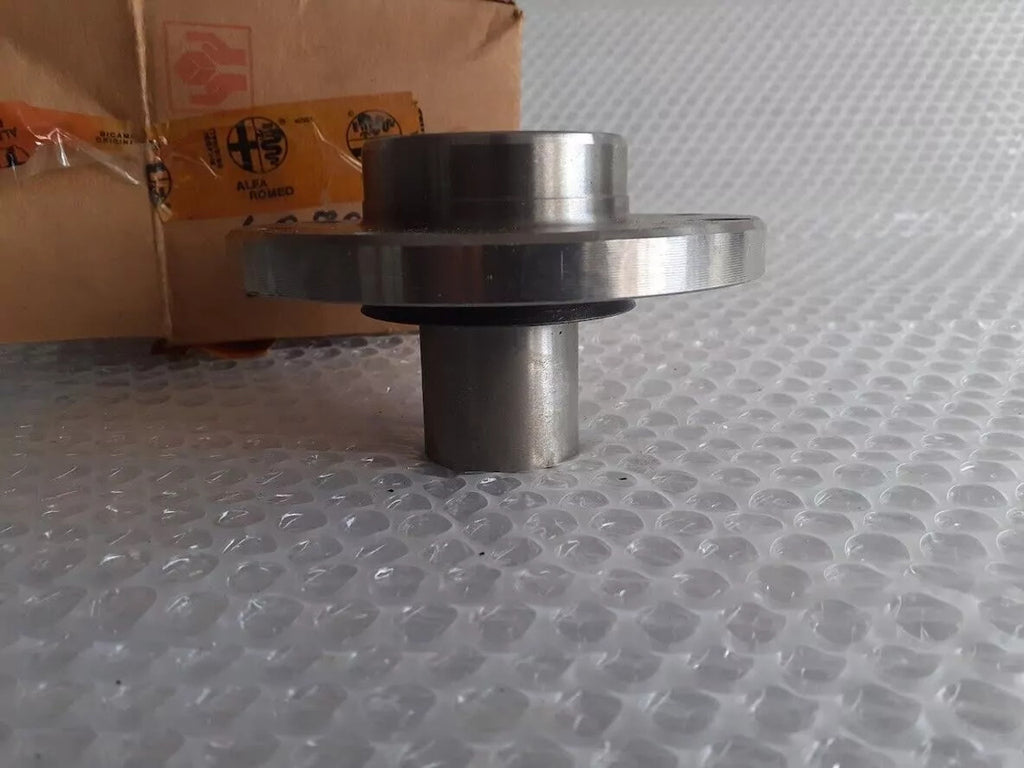 Wheel Hub Front fits Fiat Lancia Alfa Romeo Abarth 51824630 Genuine 60800548 View Right