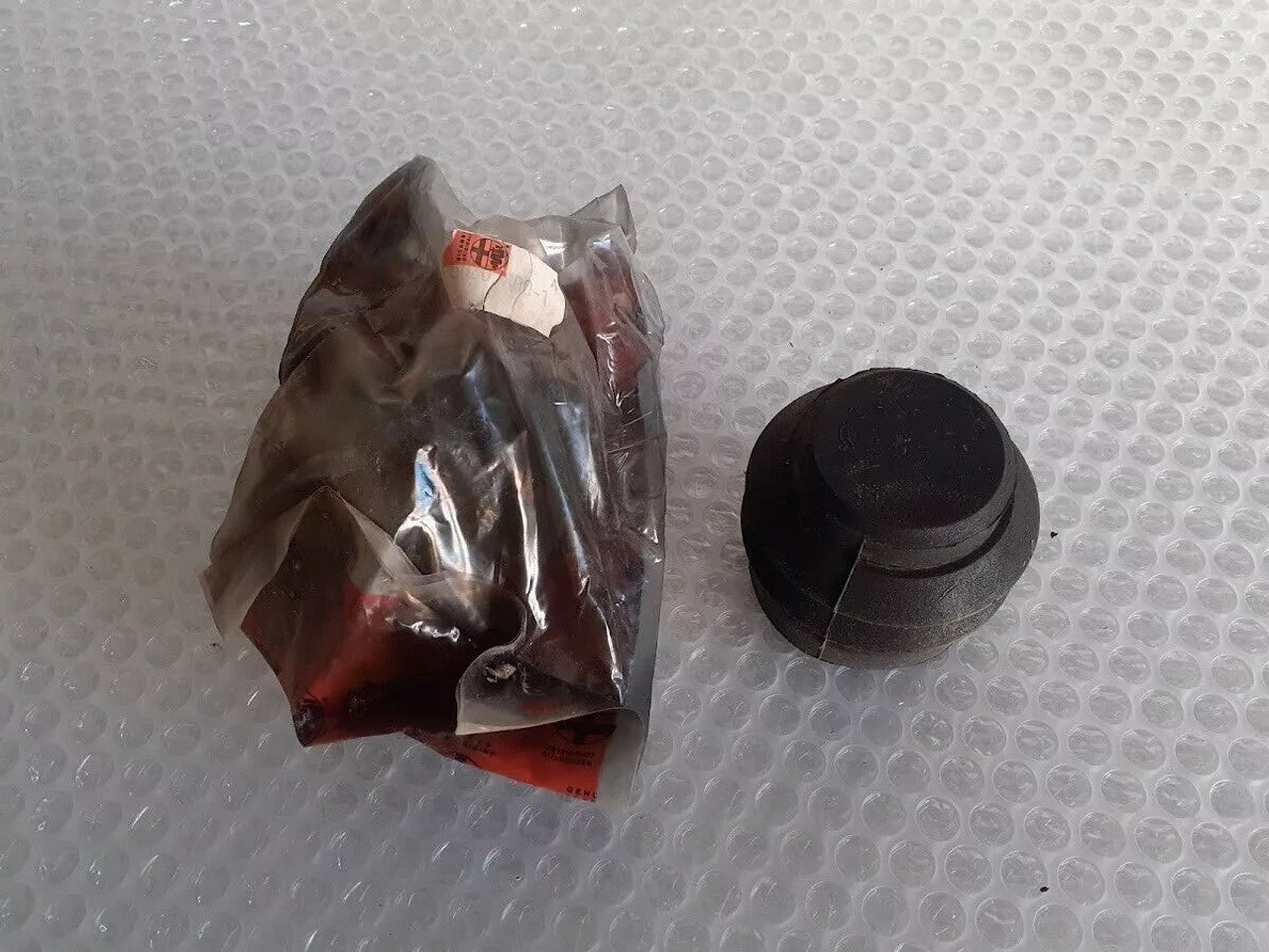 2x Front Bumper Rubber Pad fits Alfa Romeo 155 60805800 Genuine View Front