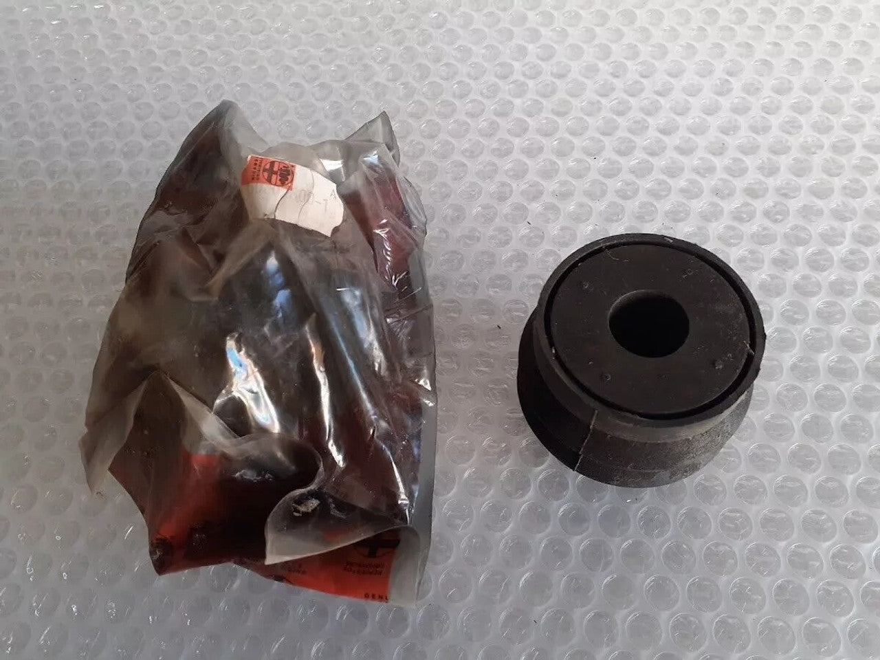 2x Front Bumper Rubber Pad fits Alfa Romeo 155 60805800 Genuine View Rear