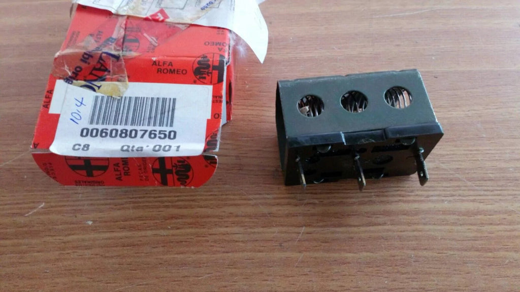 Lights Resistor fits Alfa Romeo 145 155 33 Fiat 126 Lancia Y 60807650 Genuine View Rear