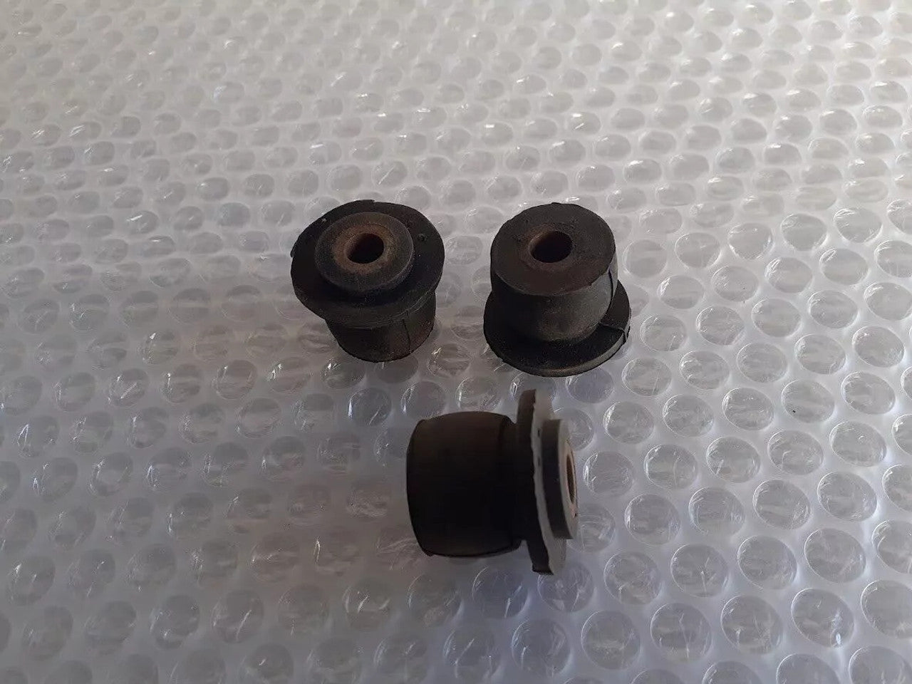 1x Gear Shift Bush fits Fiat Croma Lancia Kappa Thema Alfa Romeo 164 60575022 60810481 View Front