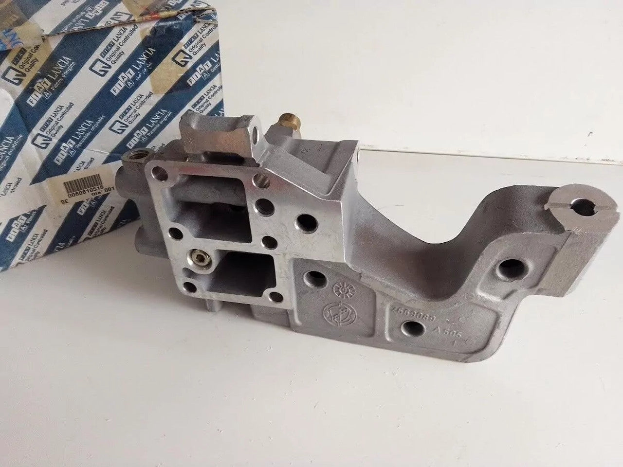 Oil Filter Base fits Alfa Romeo 155 Turbo 60810516 Genuine View Right