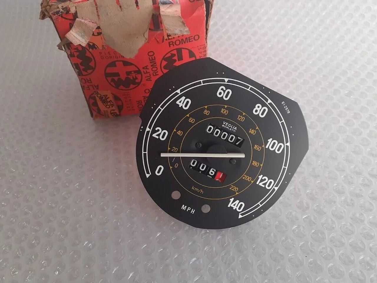 Speedometer Gauge fits Alfa Romeo Alfetta 61-2978 Genuine View Right