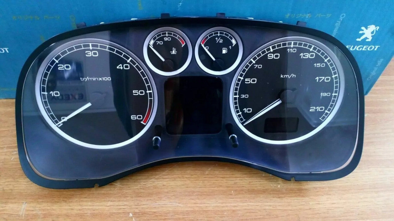 Instrument Cluster fits Peugeot 307 6104R2 Genuine View Front