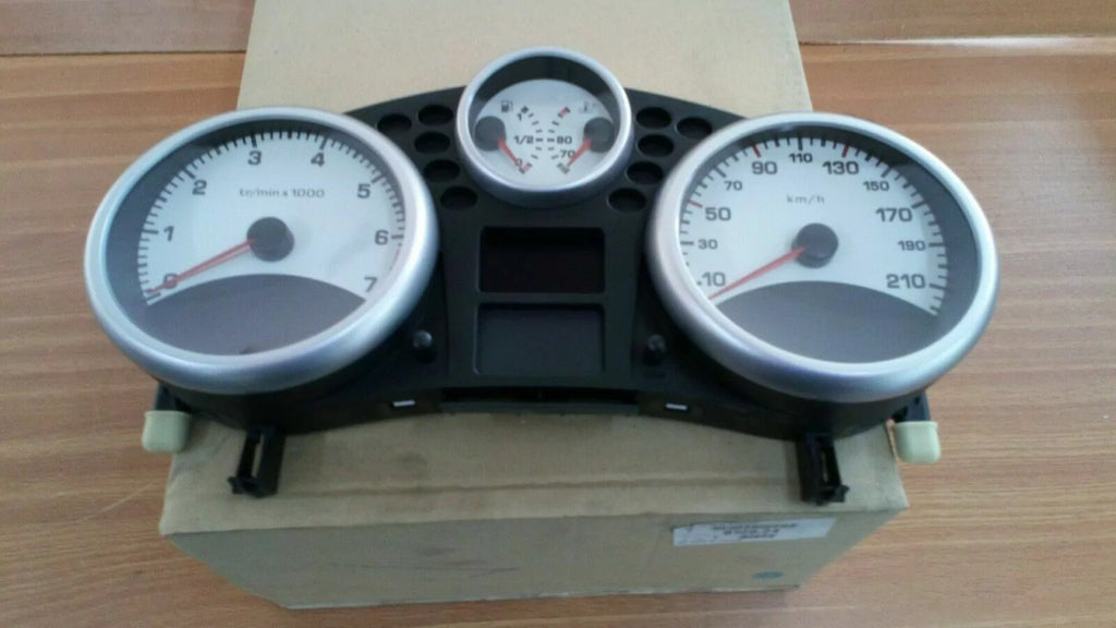 Instrument Cluster fits Peugeot 207 610624 Genuine View Front