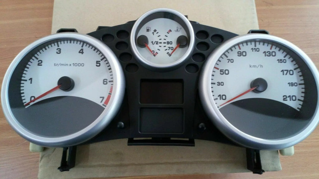 Instrument Cluster fits Peugeot 207 610624 Genuine View Right