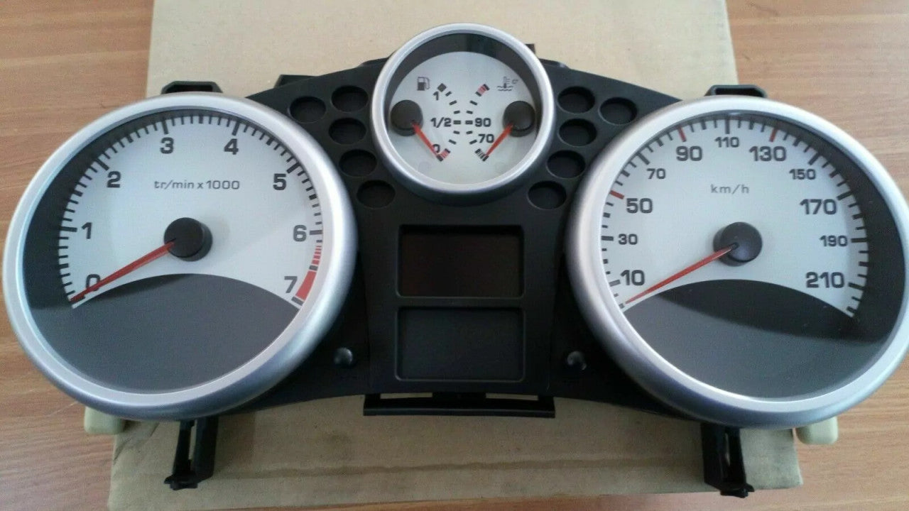 Instrument Cluster fits Peugeot 207 610624 Genuine View Right