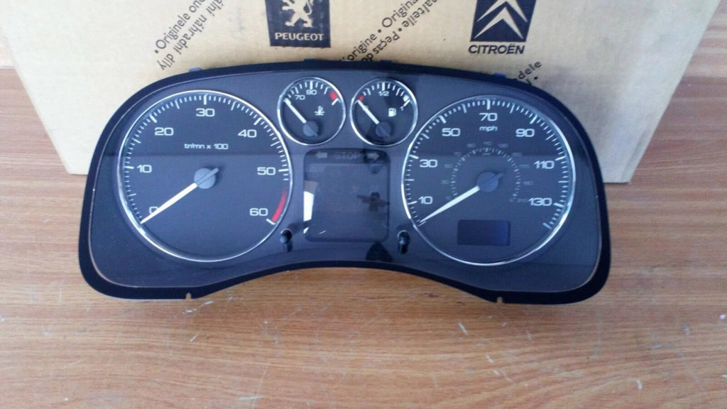 Instrument Cluster fits Peugeot 307 6106QY Genuine View Front