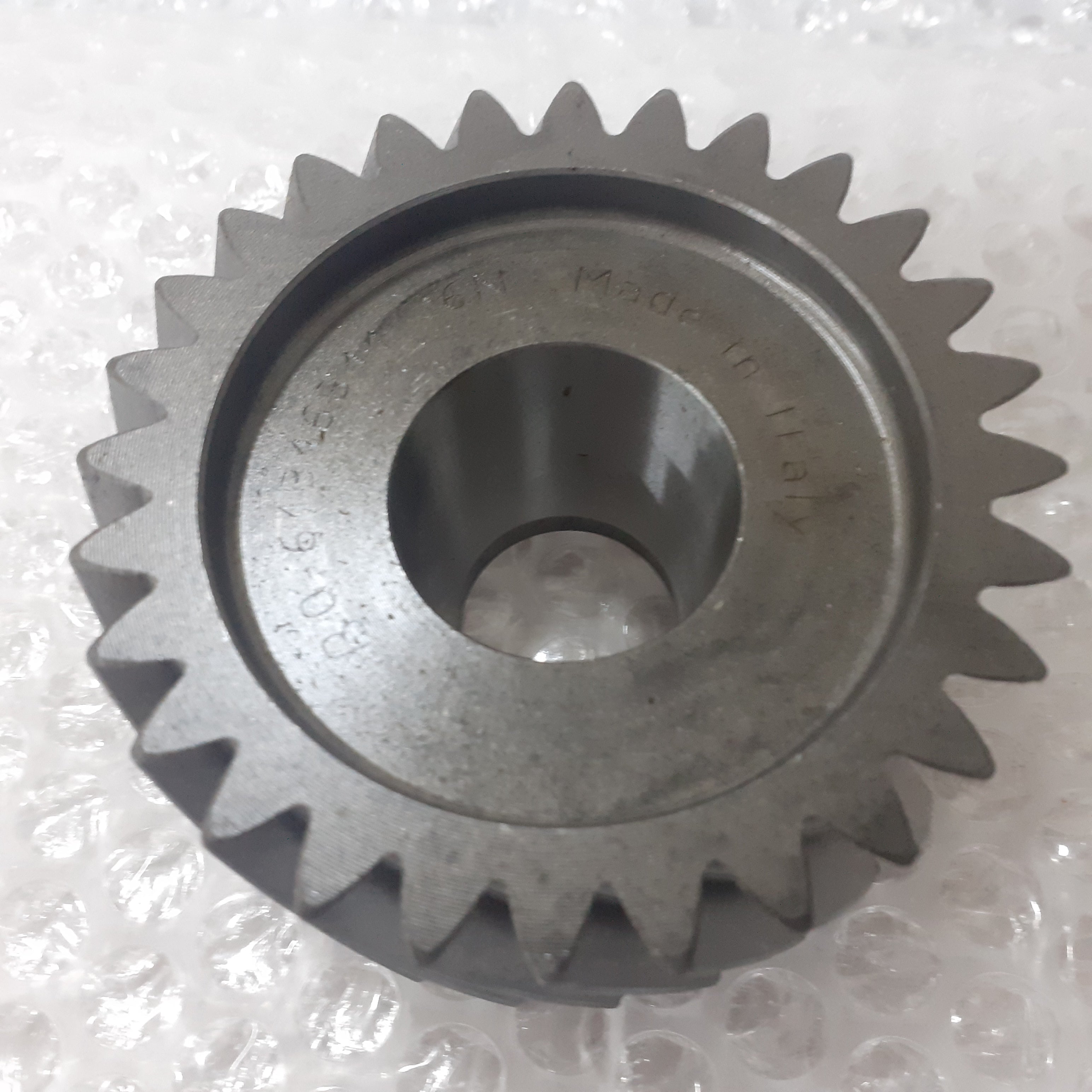  Air Brake Compressor Pinion Drive Gear Sprocket fits Iveco EuroTech New Holland TX66 TX68 61316311 Genuine View Rear