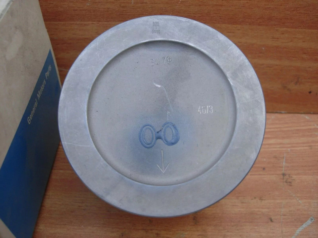 4x Pistons fits Opel Ascona C Kadett E Vauxhall Cavalier Astra 18E Genuine 623005 View Rear