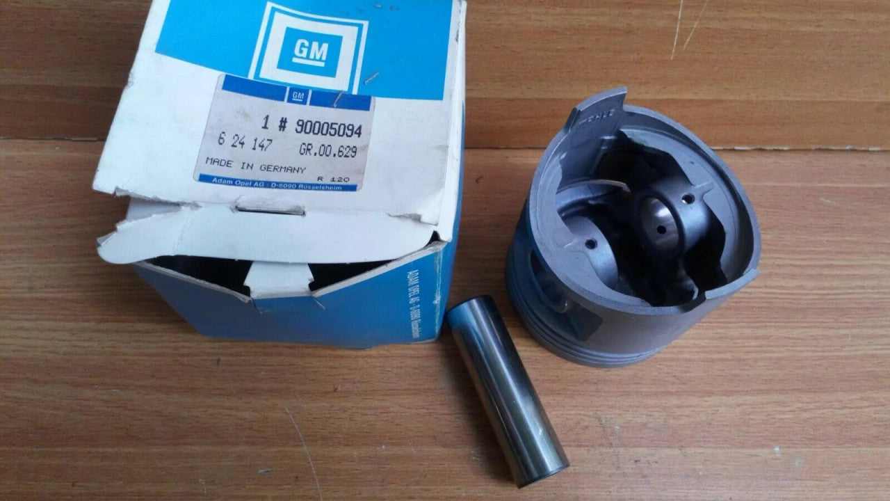 4x Pistons fits Opel Ascona A B Vauxhall Cavalier 1.6L 85.5mm Oversize Genuine 624147 View Rear