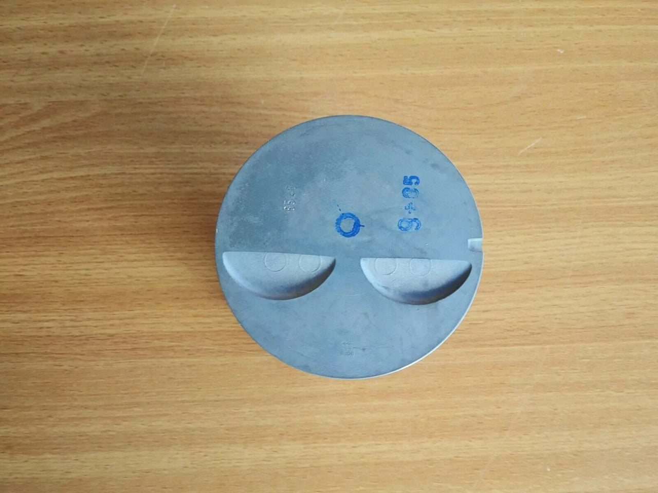 4x Pistons fits Opel Ascona A B Vauxhall Cavalier 1.6L 85.5mm Oversize Genuine 624147 View Left