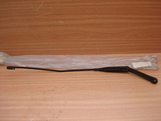 Wiper Arm Left RHD fits Opel Vauxhall Omega B 90512806 Genuine 6272457 View Front