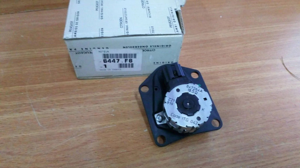 Air Actuator Reduction Gear fits Peugeot 406 Citroen Xantia Xsara 6447F6 Genuine View Front