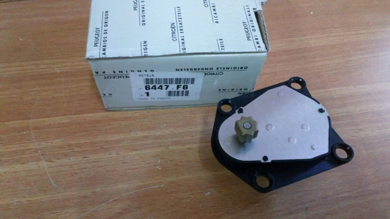 Air Actuator Reduction Gear fits Peugeot 406 Citroen Xantia Xsara 6447F6 Genuine View Rear