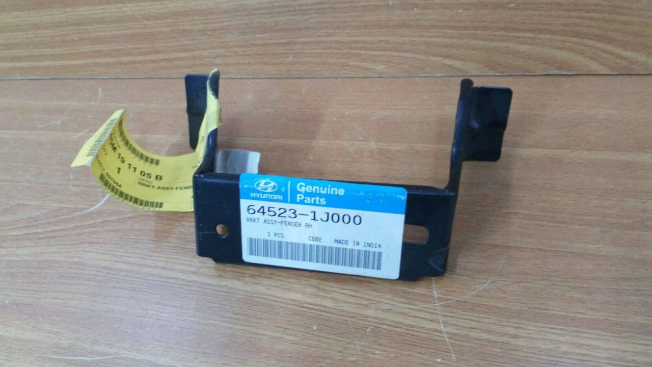 Fender Bracket Right fits Hyundai i10 i20 645231J000 Genuine View Front