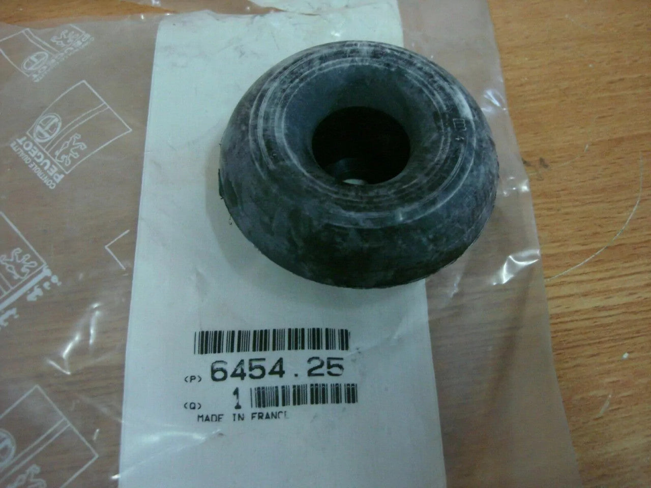 Evaporator Pipe Grommet fits Peugeot Citroen 645425 Genuine View Front
