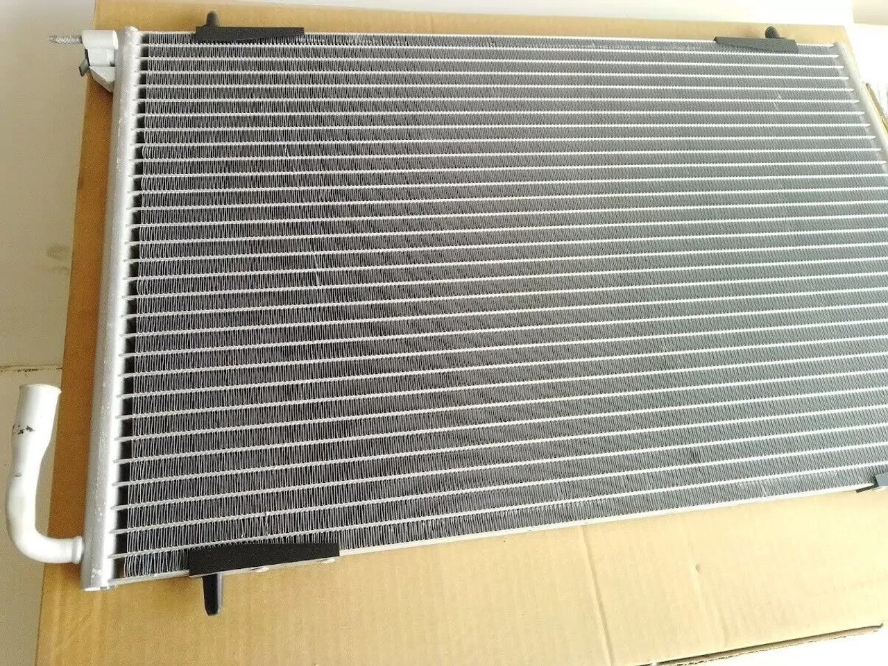 Air Condition Condenser fits Peugeot 206 6455X9 6455Y0 9637523980 Genuine View Front