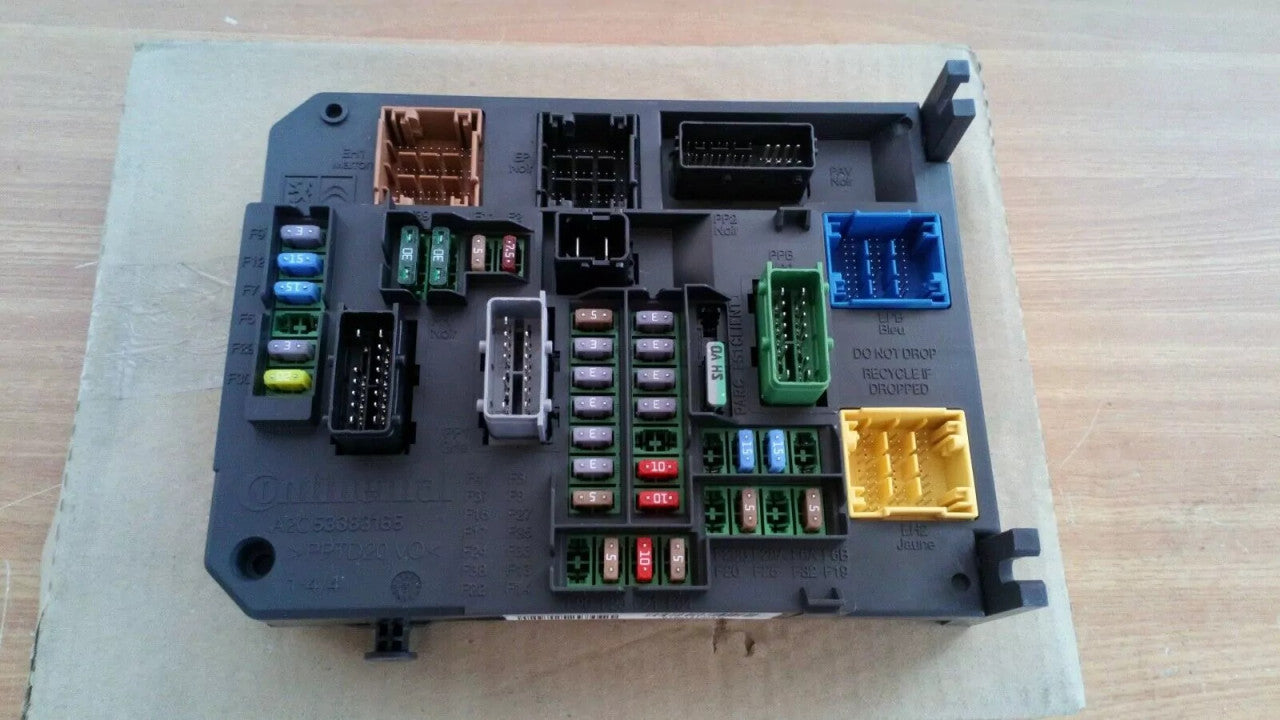Fuse Box fits Peugeot 508 657098 Genuine View Rear