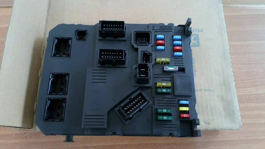 Fuse Box fits Peugeot 407 2.0 HDi 6580W4 Genuine View Rear