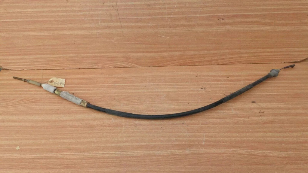 Clutch Cable fits Opel Rekord E 2.3 Diesel 90090079 Genuine 669068 View Rear