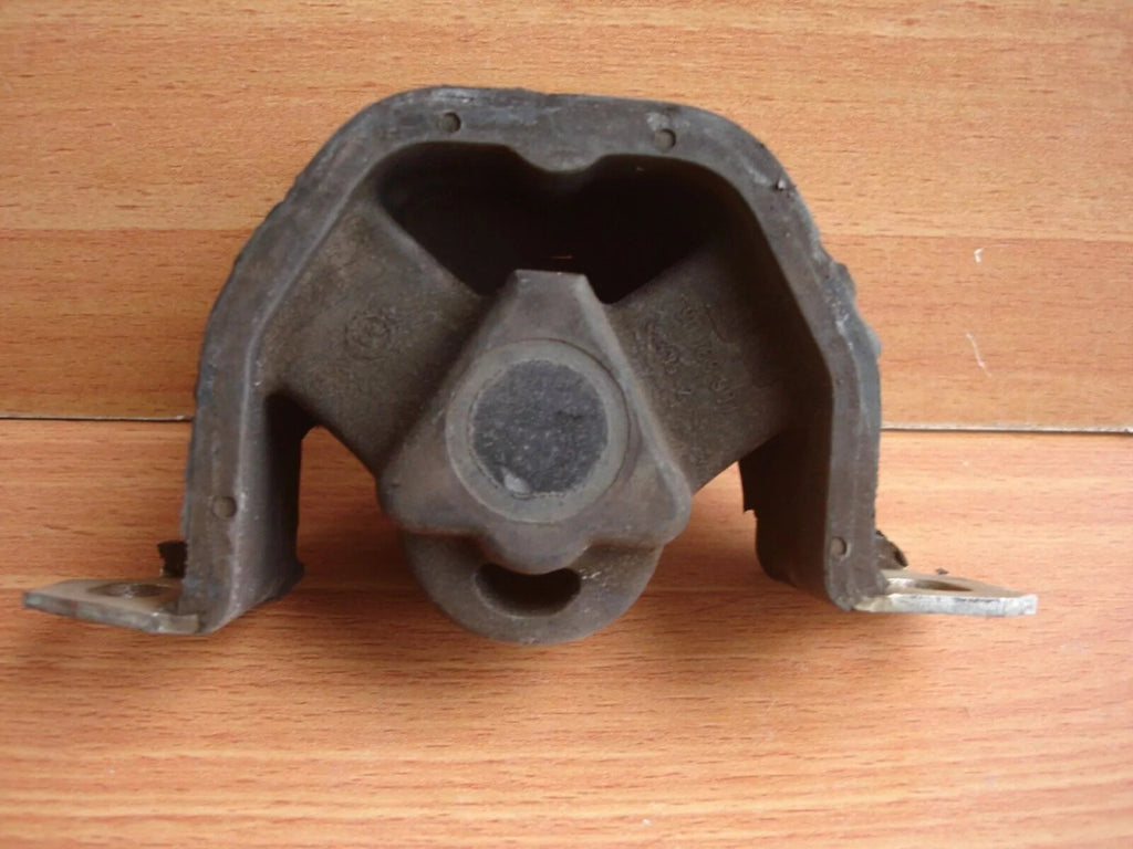 Engine Mount Left fits Opel Kadett E Vauxhall Astra 12S 90189902 Genuine 684250 View Right