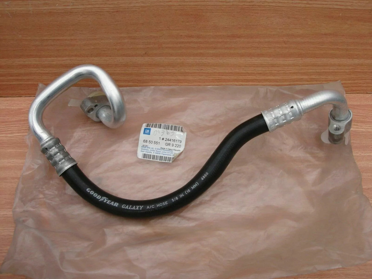 Air Condition Hose fits Opel Vauxhall Astra G Zafira A 24416179 Genuine 6850551 View Front