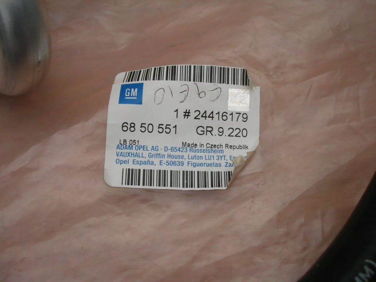 Air Condition Hose fits Opel Vauxhall Astra G Zafira A 24416179 Genuine 6850551 View Right