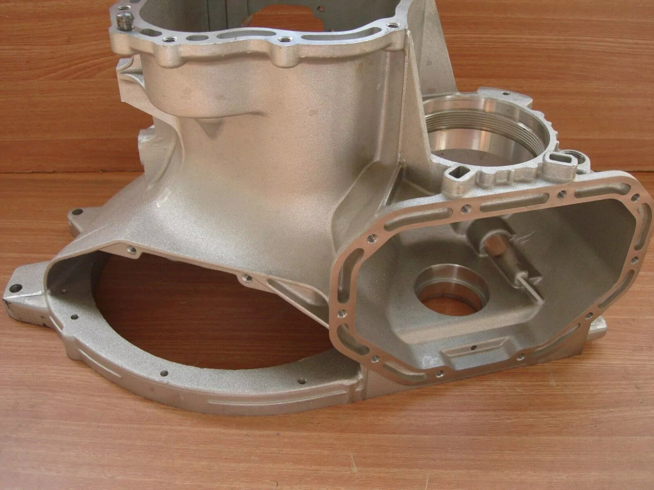 Case Gearbox Transmission fits Opel Corsa A Vauxhall Nova 10S 12N 12NC Genuine 702005 View Right