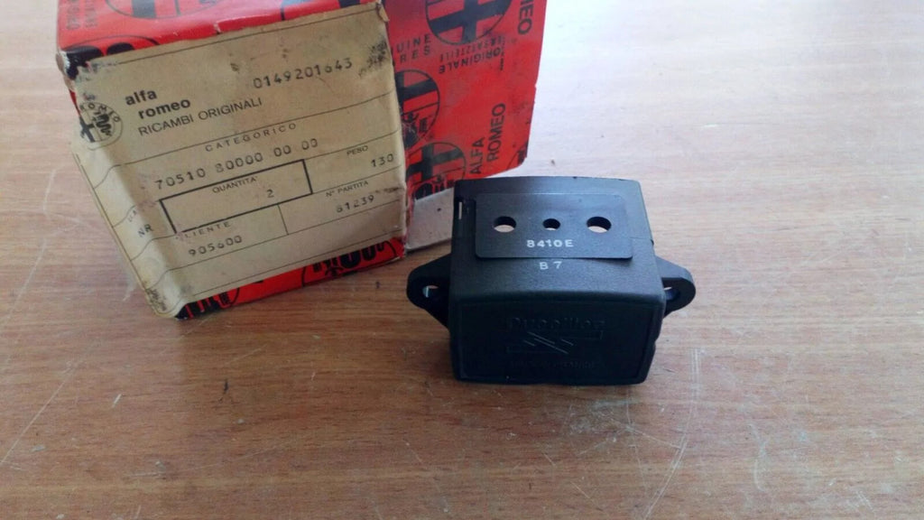 Voltage Regulator fits Alfa Romeo 33 Alfasud 705108 60749600 Genuine View Front