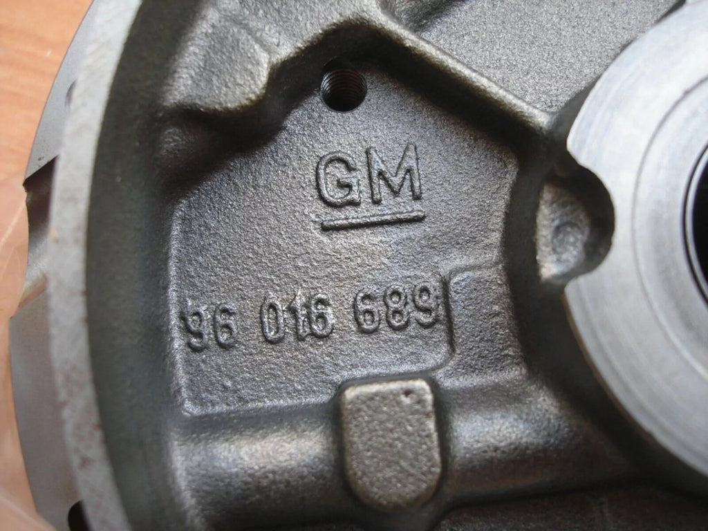 Automatic Transmission Oil Pump fits Opel Vauxhall Omega B X25XE X30XE Genuine 707020 View Left