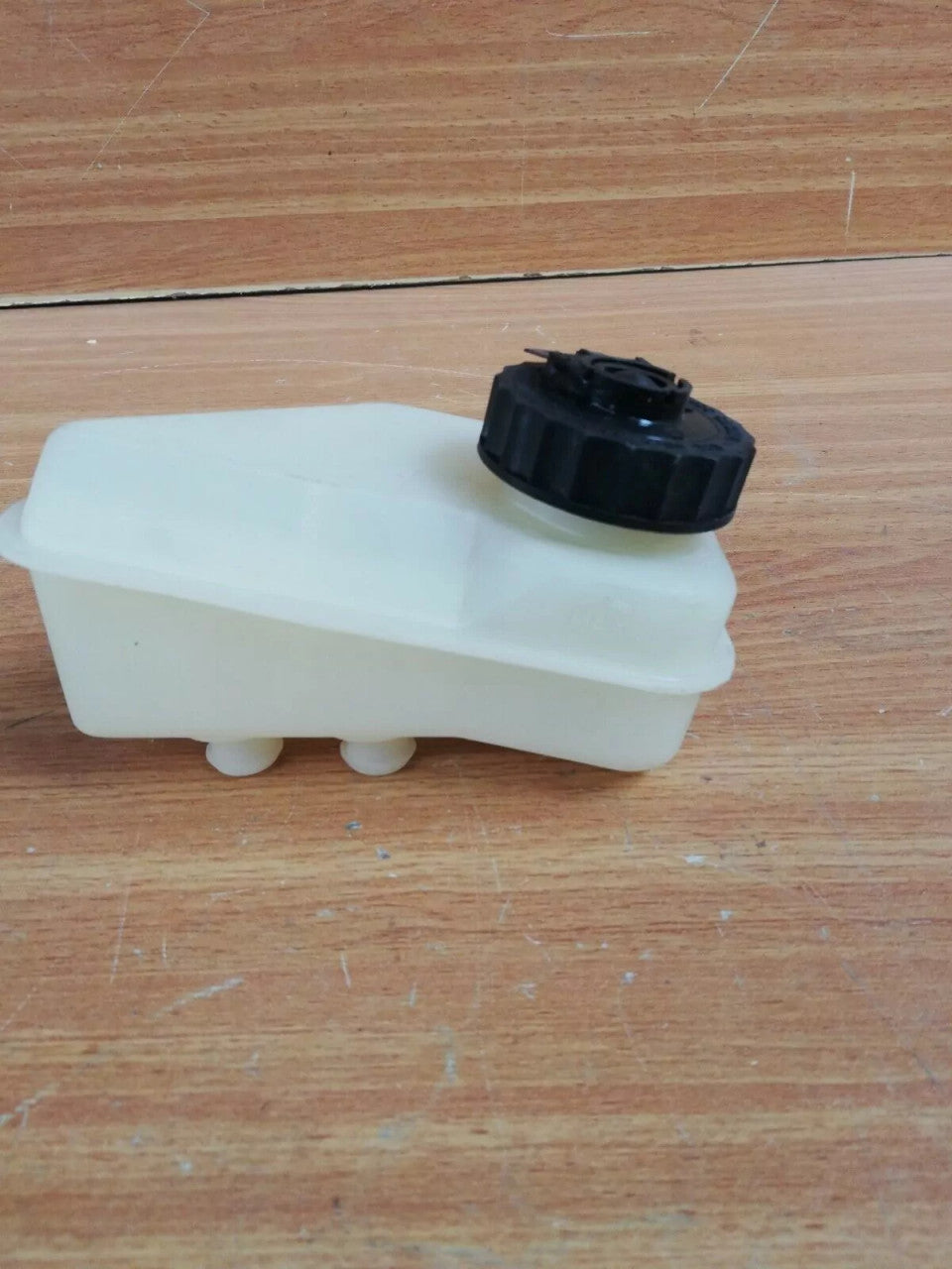 Brake Master Cylinder Tank fits Fiat Mille Elba Uno Duna 7074623 Genuine View Upper
