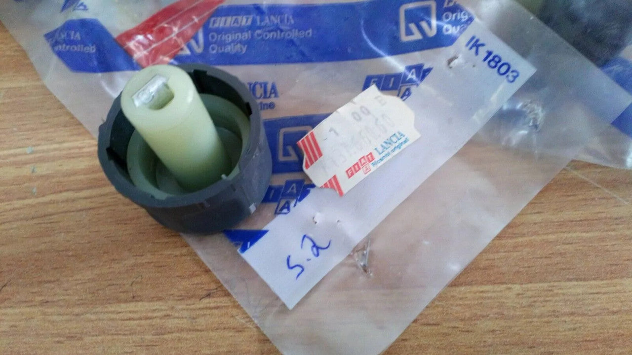 A/C Heater Knob fits Fiat Punto 713766060 Genuine View Right