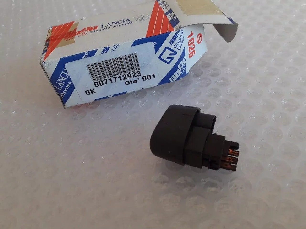 Air Condition Switch Button fits Fiat Punto 71712923 Genuine View Rear