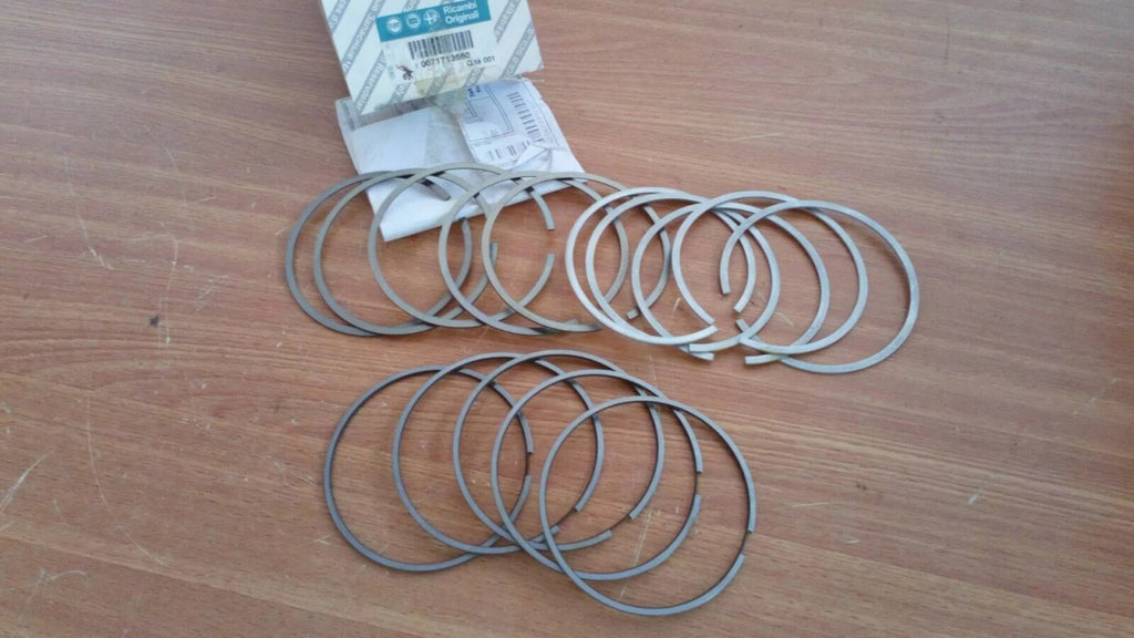 Piston Rings Set fits Fiat Coupe Lancia 5 Cylinder 71713660 Genuine View Front