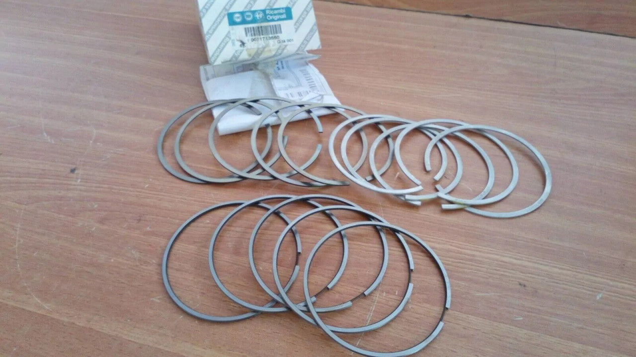 Piston Rings Set fits Fiat Coupe Lancia 5 Cylinder 71713660 Genuine View Rear