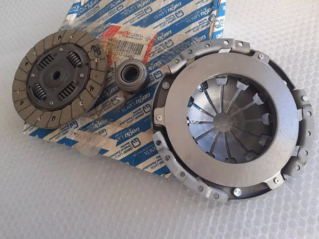 Clutch Kit fits Fiat Cinquecento Seicento Uno 71718482 Genuine View Rear