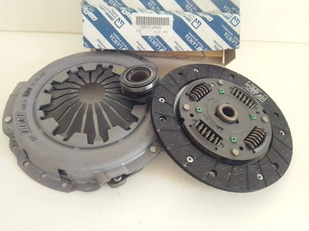 Clutch Kit fits Fiat Stilo Linea 71718820 Genuine View Front
