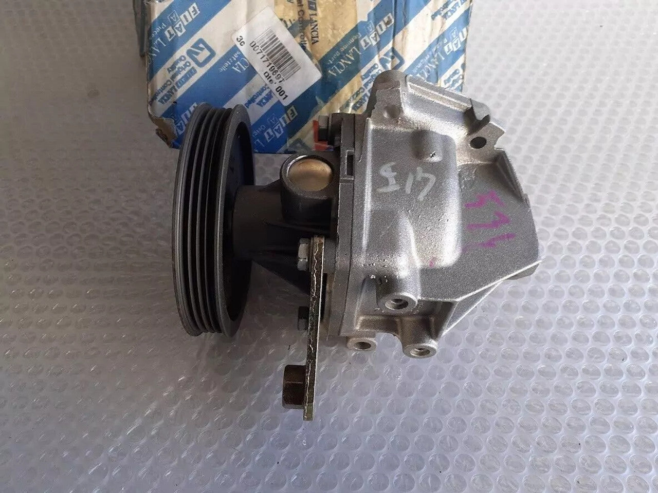 Water Pump with Housing fits Fiat Mille Tempra Tipo 71719697 Genuine View Right