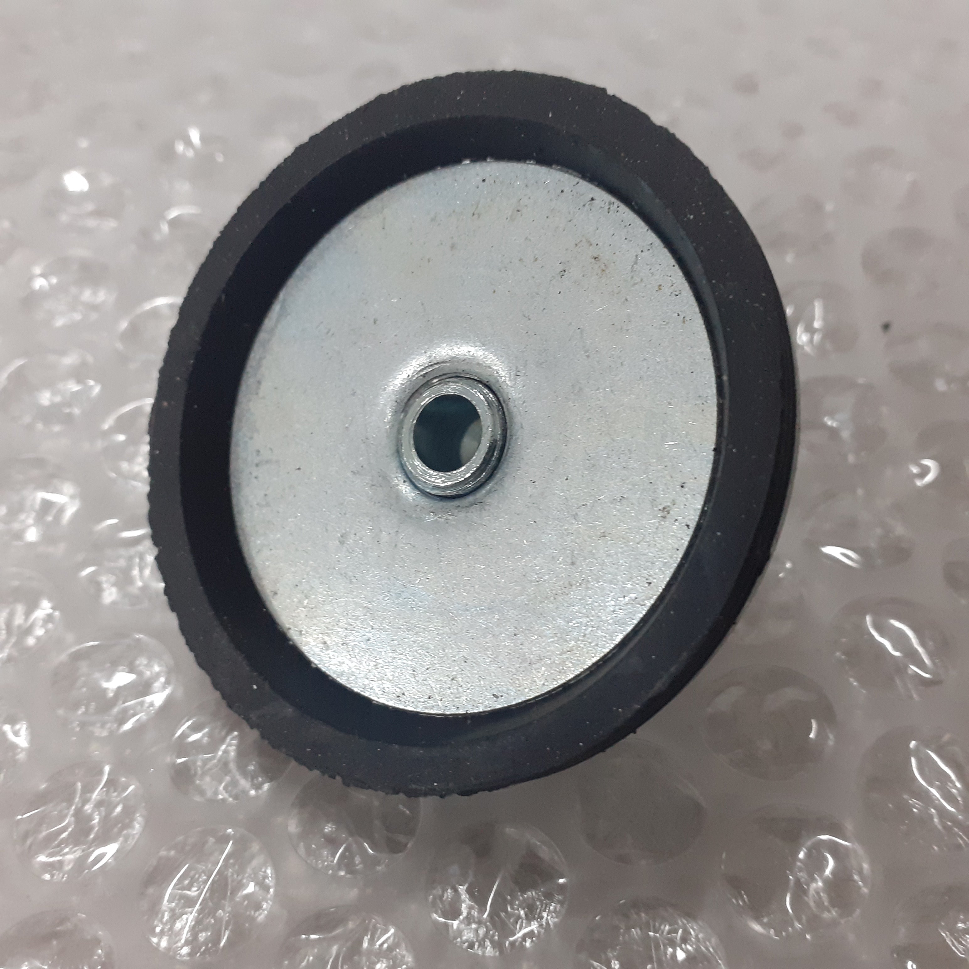 Kingpin Cap Upper Stub Axle fits Iveco Eurocargo 7172857 Genuine View Rear