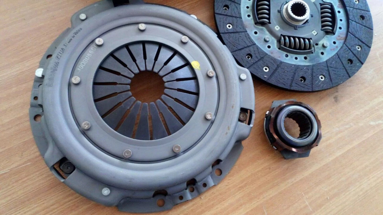 Clutch Kit fits Fiat Ducato 71714653 Genuine 71735473 View Right