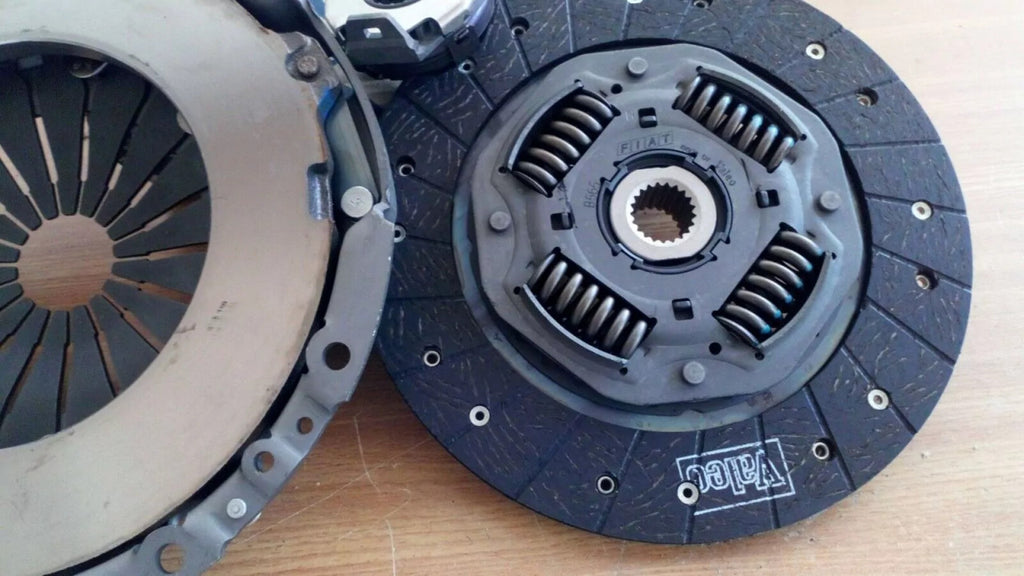 Clutch Kit fits Fiat Ducato 71714653 Genuine 71735473 View Upper