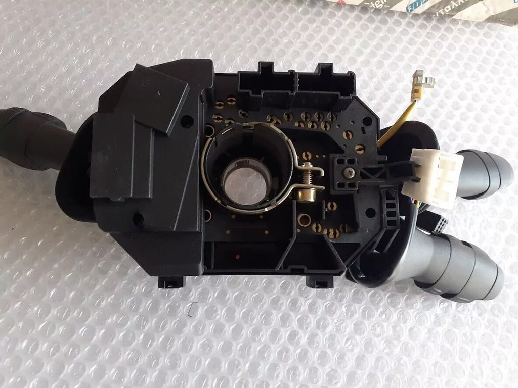 Steering Column Switch fits Fiat Stilo 735368253 Genuine View Close Up Front