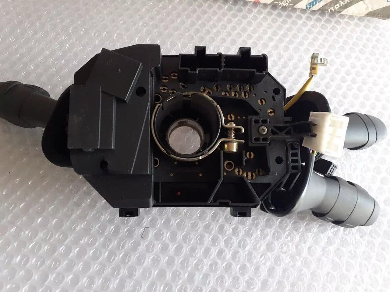 Steering Column Switch fits Fiat Stilo 735368253 Genuine View Close Up Front