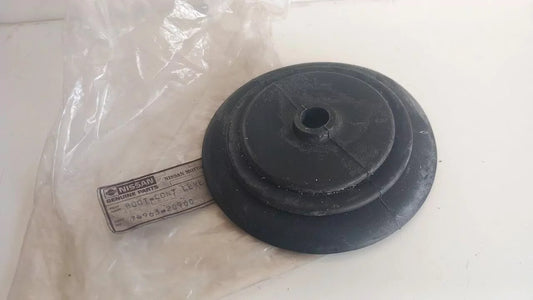 Gear Shift Boot fits Nissan Datsun B10 B110 B120 1200 74963-20900 Genuine View Front